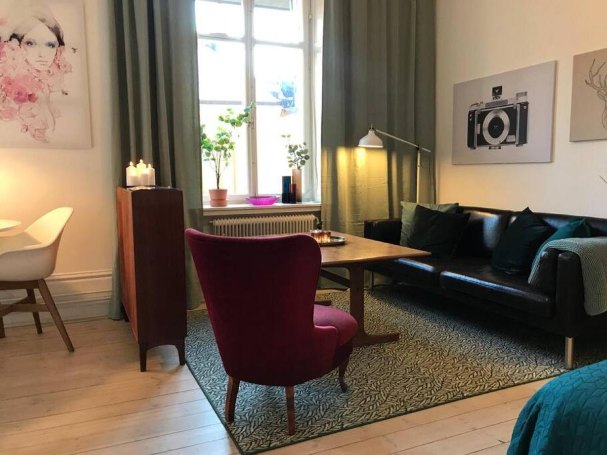 Bohemian And Light One Room Apartment In Sofo 31Sqm Стокхолм Екстериор снимка