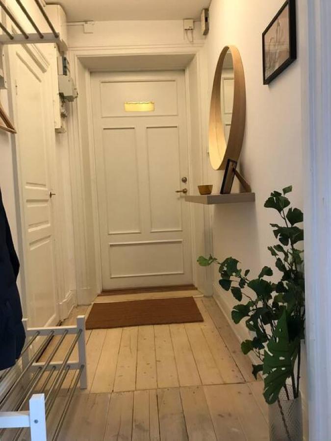 Bohemian And Light One Room Apartment In Sofo 31Sqm Стокхолм Екстериор снимка